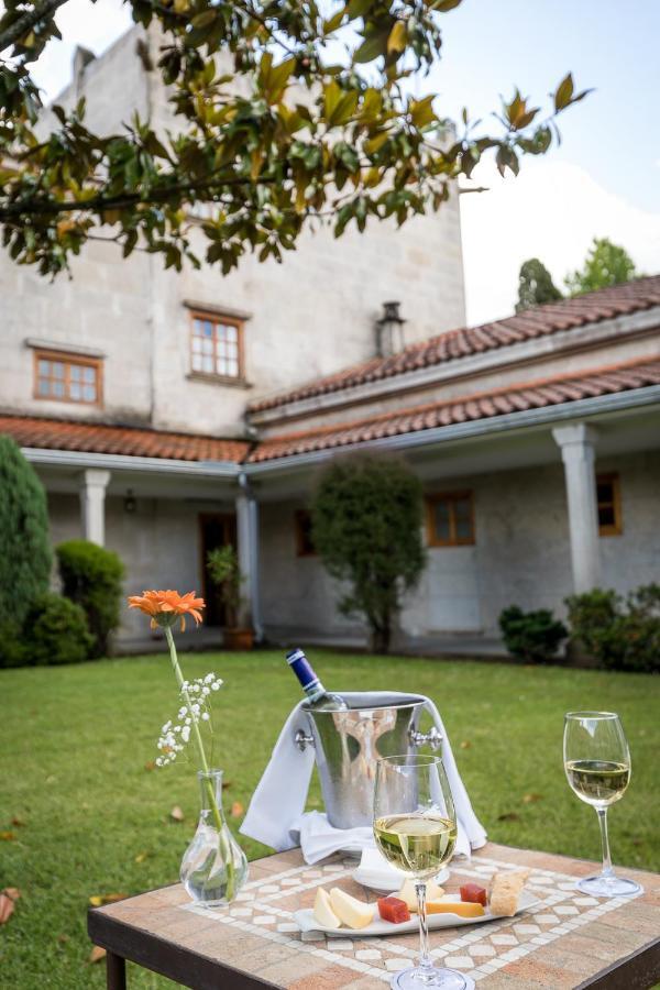 Parador De Tui Esterno foto
